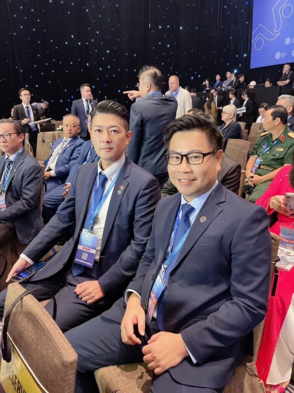 Morisho - S 16203779 768x1024 1